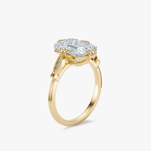 Bague de fiançailles pour femme en or jaune 14 carats avec diamant taille émeraude de 4 carats, idéale pour les occasions spéciales - Product Image 3