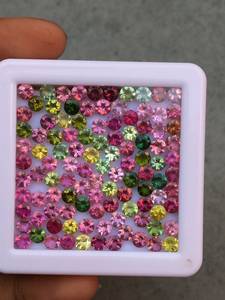 Pierre précieuse naturelle de tourmaline facettée ronde de 4 mm |   Pierres de tourmaline calibrées en vrac |   Tourmaline multicolore rose, verte et bleue - Product Image 5