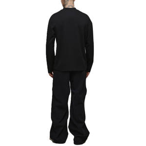 Camiseta de manga larga de algodón grueso para hombre, corte holgado, logo minimalista, estilo urbano, fabricación al por mayor OEM - Product Image 2