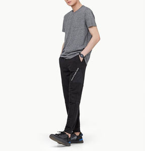 T-shirt unisexe à col rond, manches courtes, imprimé, bicolore, surdimensionné, personnalisé, fabriqué sur mesure pour hommes - Product Image 2