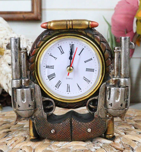 Horloge de table vintage en aluminium, design revolver, mouvement à quartz, décoration de bureau, style western cowboy, pour la maison ou le bureau. - Product Image 1