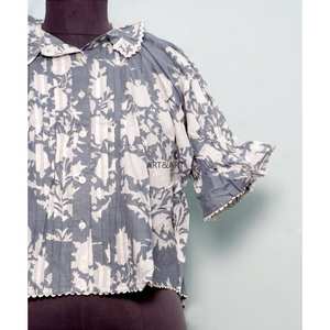 Blusa Moderna Vintage de Verano con Estampado Floral Dulce, 100% Algodón Lavable, Estilo Casual Femenino con Cuello Redondo con Volantes, Largo Regular - Product Image 2