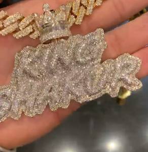 Pendentif Papillon Personnalisé Sertie de Diamants Moissanite, Collier Insecte Micro-Pavé en Argent 925, Bijou de Luxe avec Pierre Bleue, Style Statement - Product Image 2