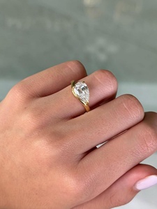 Anillo de Compromiso con Diamante Cultivado en Laboratorio de Corte Pera de 2 Quilates - Certificado IGI, Anillo de Oro de 14K o Plata de Ley - Product Image 1