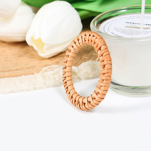 Anneaux de serviettes en rotin et bois faits main, créatifs, contemporains, écologiques et durables, pour la maison, les restaurants et les fêtes (vente en gros) - Product Image 2