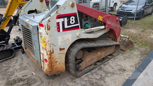 Cargadora de orugas compacta TL8 2017 con cabina cerrada, máquina de construcción de alto rendimiento - Product Image 3