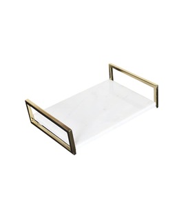 Nouveau plateau de service rond minimaliste en marbre blanc et métal avec poignée élégante pour la décoration de mariage et les cadeaux - Product Image 5