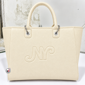 Sacs fourre-tout élégants en cuir PU crème imperméables, avec lettres NY embossées, poignées à chaîne, ouverture supérieure, grande capacité, pour usage quotidien - Product Image 1