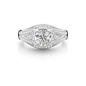 Bague de fiançailles pour femme à 3 pierres en diamant de laboratoire, argent sterling 925, plaqué rhodium ethnique, couleur DEF, taille brillant, Vala - Product Image 2