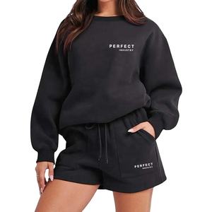 Conjunto de Sudadera con capucha y pantalones cortos recortados para mujer OEM de alta calidad, conjunto de pantalones cortos con cuello redondo, conjunto de chándal personalizado en blanco para mujer - Product Image 1