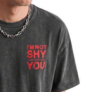 เสื้อยืดวินเทจผู้ชาย แขนสั้น คอกลม สไตล์ลำลอง สตรีทแวร์ ทรงหลวม ผลิตจากผ้าอ๊อกซ์ฟอร์ดรักษ์โลก สีแดง ขายส่ง - Product Image 5