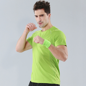 T-shirt de sport pour homme à manches courtes, col rond, coupe ajustée, en polyester ultra doux, séchage rapide, imprimé numérique personnalisé - Product Image 5