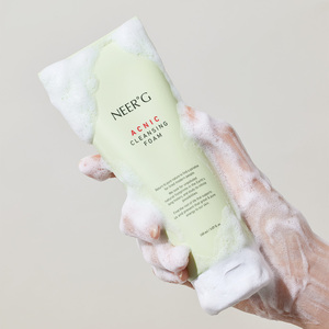 [NEERG] Mousse nettoyante PHA avec acide salicylique et 3 % AcRemover pour peaux sensibles, nettoyant visage - Product Image 2