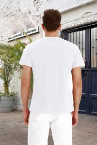 เสื้อยืดคอกลมแขนสั้นผ้าผสมสแปนเด็กซ์/คอตตอนสำหรับผู้ชาย แบบลำลอง สีพื้น ดีไซน์เรียบง่าย แห้งเร็ว ระบายอากาศได้ดี เป็นมิตรกับสิ่งแวดล้อม - Product Image 5