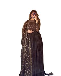 Vestido Salwar Kameez Étnico de Longitud Regular con Bordado en Relieve, para Fiestas, Estilo Indio-Pakistaní, de Poliéster de Secado Rápido - Product Image 1