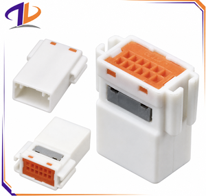 Connecteur de faisceau de câbles électriques automobiles MG645128 à 12 broches mâles en cuivre avec boîtier en nylon blanc - Product Image 1