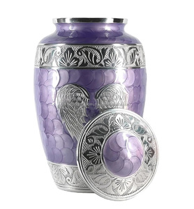 Urne funéraire en laiton gravée, style américain, pour adulte, personnalisable, capacité de 220 pouces cubes, vente chaude en gros - Product Image 1