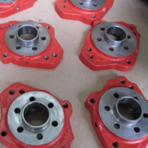 Piezas de Fundición de Precisión de Alta Calidad Fabricadas en Acero Duradero con Acabado Pasivado Plateado para Aplicaciones Industriales - Product Image 1