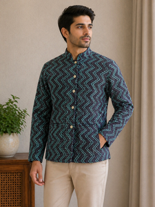 Veste pour homme en coton pur, entièrement imprimée à la main avec motifs géométriques en chevron, réversible, style ethnique. - Product Image 3