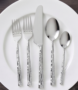 Ensemble de couverts modernes martelés et brillants en acier inoxydable poli miroir, résistant à la rouille, compatible lave-vaisselle, pour mariage et restaurant - Product Image 1