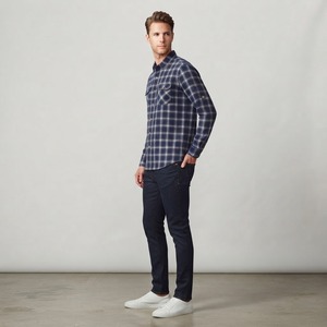 Chemise à carreaux en flanelle boutonnée pour homme, coupe courte et ample, à manches longues, avec broderie de strass en forme de losange et effet vieilli - Product Image 3
