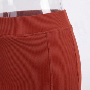 Jupe crayon mini en tricot pour femme, couleur unie, taille élastique, design fendu, style sexy, à porter toute l'année - Product Image 5