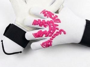 ถุงมือผู้รักษาประตูฟุตบอลสีขาว ลาเท็กซ์ สีชมพู ลายนูน 3 มิติ กันลื่น สายรัดข้อมือปรับได้ ปิดด้วยแถบตีนตุ๊กแก อุปกรณ์กีฬาสำหรับทุกเพศ - Product Image 1