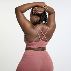 Ensemble de yoga 2 pièces premium avec soutien-gorge de sport gaufré et short taille haute respirant pour femme – Tenue de sport pour la gym - Product Image 4