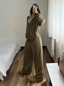 Custom Women's <b>Zip</b> Up Hoodie and Wide Leg Pants Tracksuit Premium Fleece Lounge Set OEM ODM Private Label Apparel - Product Image 2