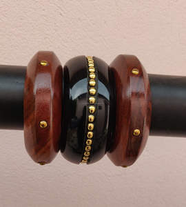 Bracelets en bois de manguier vintage en gros, style religieux, forme ronde, bracelet chaud avec cristal à bon prix - Artisanat naturel - Product Image 3