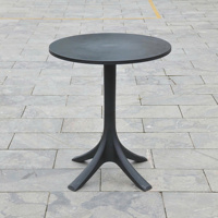 Table d'extérieur ronde en plastique noir moderne avec base sur piédestal - Légère et durable pour une utilisation en jardin