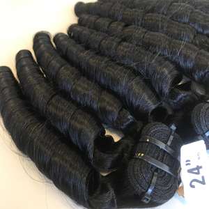 Extensión de cabello humano virgen natural Paquetes alineados con cutícula vietnamita rizada hinchable - Product Image 2