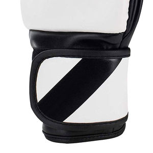 Guantes Profesionales de Muay Thai MMA con Cuero Vacuno, Doble Capa de Espuma y Cierre de Velcro - Product Image 3
