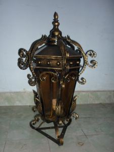 Applique murale de jardin élégante en fer forgé de style gothique pour école, chambre, appartement et villa – Luminaire décoratif extérieur - Product Image 3