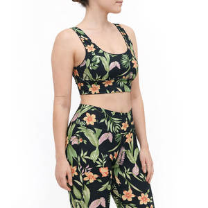 Ensembles de sport personnalisés OEM Fiess Apparel de haute qualité pour femmes : Soutien-gorge court, leggings et ensemble de yoga personnalisable - Product Image 1