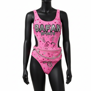 Maillot de bain une pièce pour femme en tissu Spandex premium, rouge et noir, avec empiècements latéraux en mesh, logo personnalisé par transfert thermique. - Product Image 4