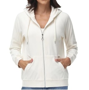 Sweat à capuche en velours personnalisé 350 GSM pour femme, en molleton velours, style streetwear, marque privée, vêtements d'extérieur, collection mode, sweats à capuche en velours - Product Image 3