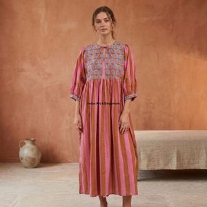 Belle robe d'été en coton imprimé à la main avec motifs floraux pour femmes, vêtements décontractés, manches 3/4, séchage rapide - Product Image 4