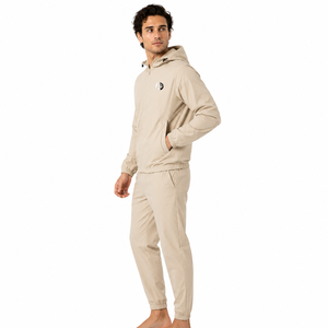 Veste coupe-vent durable offrant un confort léger, une mobilité flexible et une protection fiable pour les activités de plein air et les occasions décontractées. - Product Image 4