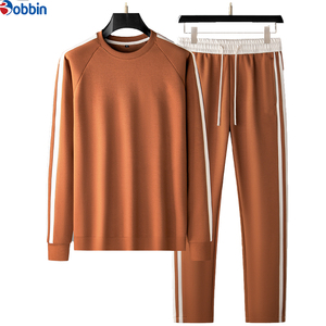ชุดเสื้อผ้าผู้ชายยอดนิยม ชุดวอร์มแบบ unisex สีพื้น เสื้อแขนยาวคอกลม พร้อมกางเกงขายาวมีเชือกผูก เอวสม็อค ระบายอากาศได้ดี - Product Image 2