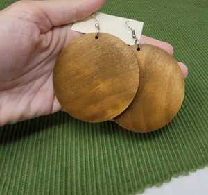 Pendientes de Moda para Mujer, Material de Resina y Madera, Diseño Personalizado para Fiestas y Eventos, India MN EXPORTS - Product Image 2