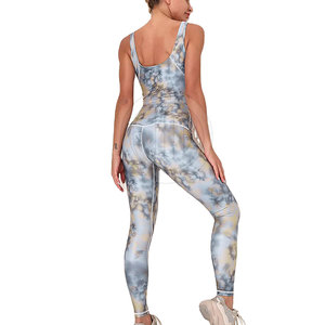 Ensemble de yoga respirant et personnalisé à faible MOQ pour femmes, tenue de fitness moulante de haute qualité avec logo frontal - Product Image 4