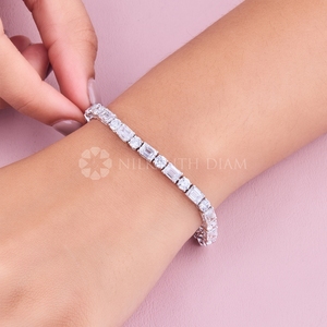 Brazalete de Diamantes con Diseño Elegante, Corte Redondo y Esmeralda, Diamantes Creados en Laboratorio con Claridad VVS para Mujer - Product Image 3