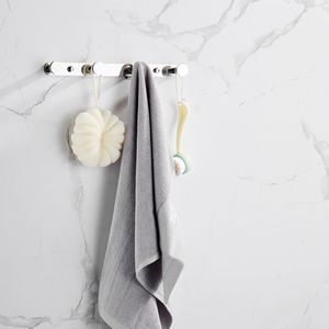 Portasciugamani in Acciaio Inox 304 Argento Lucido con Quattro Ganci per Casa, Cucina e Bagno - Product Image 3