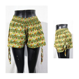 Bermuda d'été de bohème pour femmes Short personnalisé en coton imprimé OEM avec décoration de bouton Daily Sport Gym Casual Wear Plus - Product Image 2