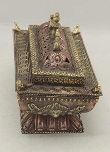 Elegant Scent Focus Bakhoor <b>Incense</b> <b>Burner</b> Crafted for Oud Chips Elevating Interior Atmosphere - Product Image 4