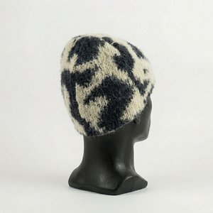 หมวกบีนนี่ไหมพรมโมแฮร์ผู้ชายแบบถัก สั่งทำโลโก้ OEM & ODM สำหรับฤดูหนาว หมวกกีฬาถักไหมพรมอุ่นๆ สำหรับกิจกรรมกลางแจ้ง หมวกบีนนี่ไหมพรมโมแฮร์เนื้อนุ่ม - Product Image 2