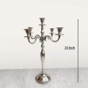 Candelabro de Aluminio de 5 Brazos Home Trends India, Elegante Portavelas Plateado, Centro de Mesa Brillante y Pulido para Hogar, Bodas y Eventos - Product Image 2