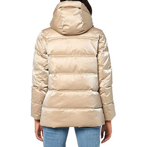 Vestes matelassées pour femmes de qualité supérieure, nouveau modèle, respirantes, légères, à faible coût, manteaux d'hiver en gros - Product Image 5