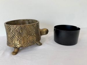 Custom Size Tall Gold Tortoise Shape Planter Manufacturer Supply Flower <b>Pots</b> & Planters <b>Large</b> Luxury Modern Gold <b>Pots</b> for Plants - Product Image 2